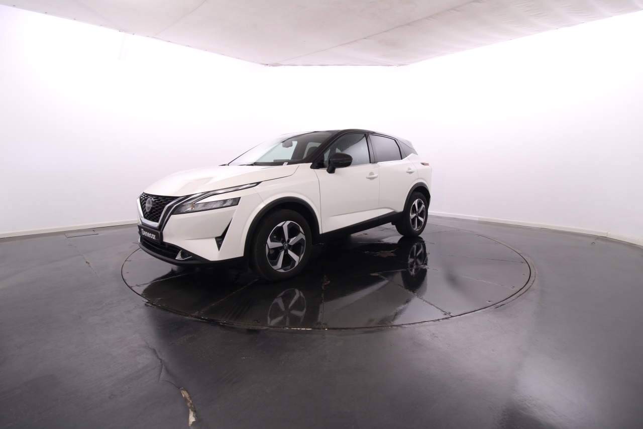 Nissan Qashqai 1.3 MHEV DIG-T N-Connecta 140cv LED / Two Tone