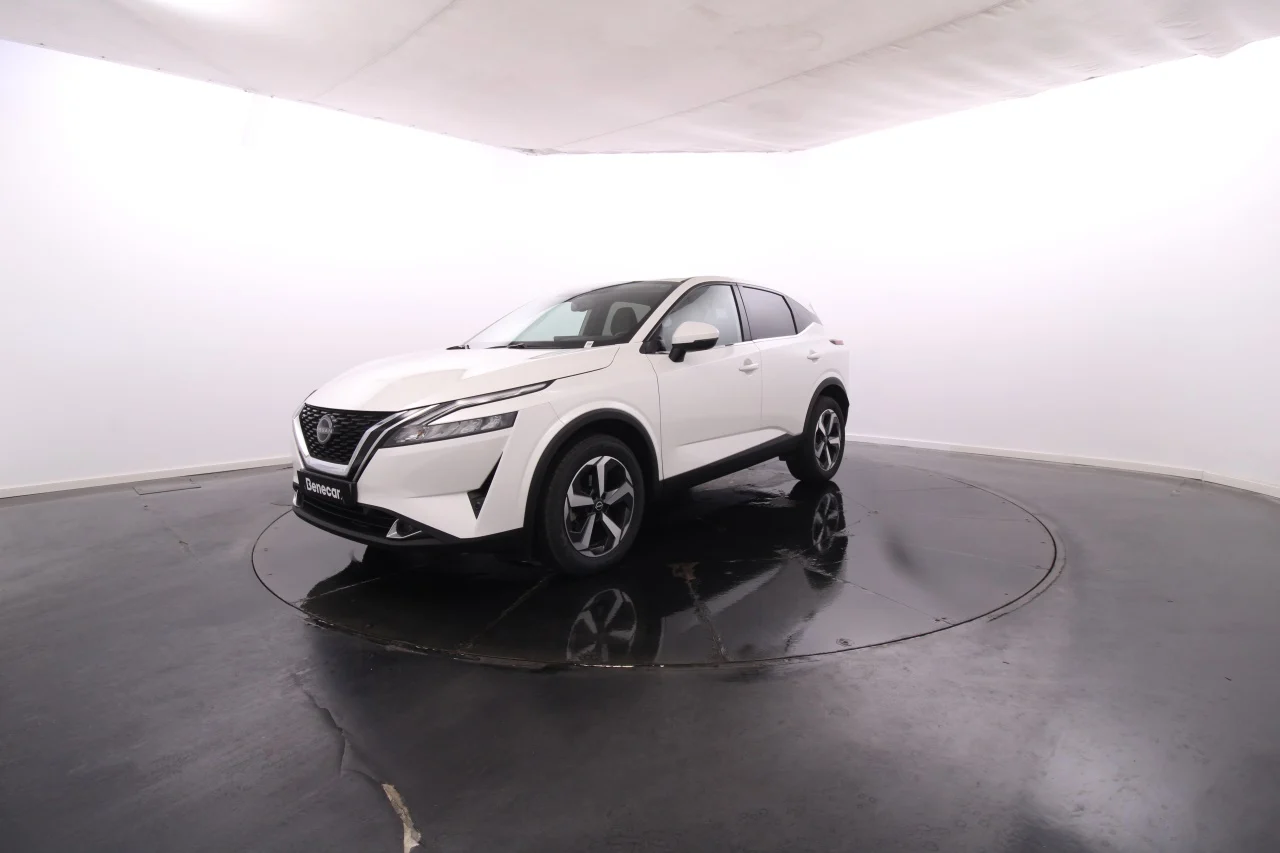 Nissan Qashqai 1.3 MHEV DIG-T N-Connecta 160cv Cx. Aut. / LED