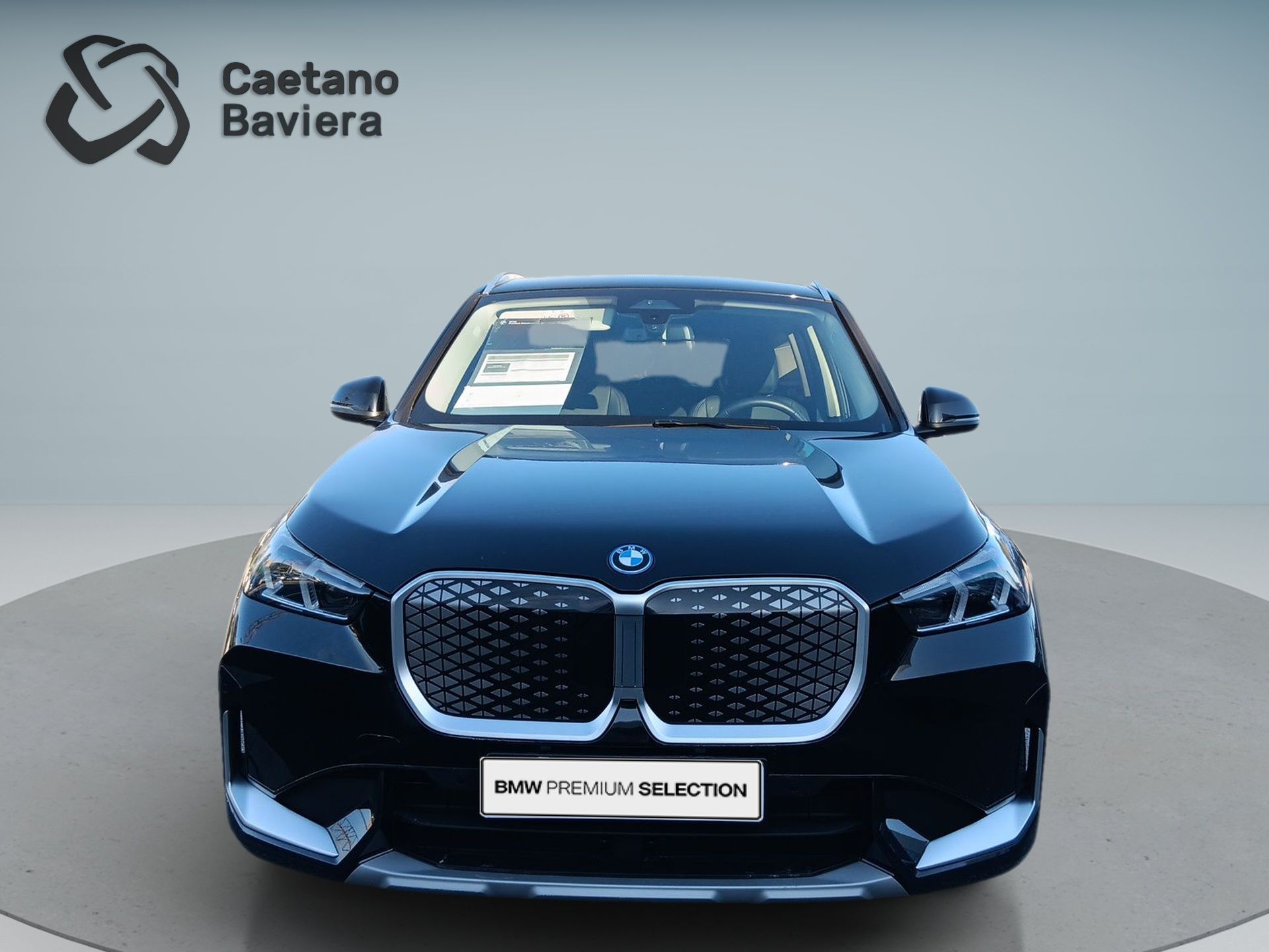 BMW iX1