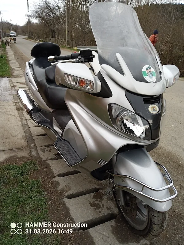 Scuter Suzuki Burgman