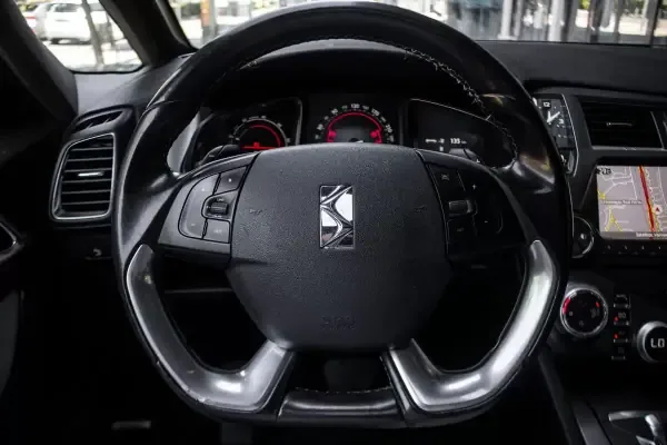 Citroën DS5 2013 2.0 HDi Hy4 So Chic CMP6 102g