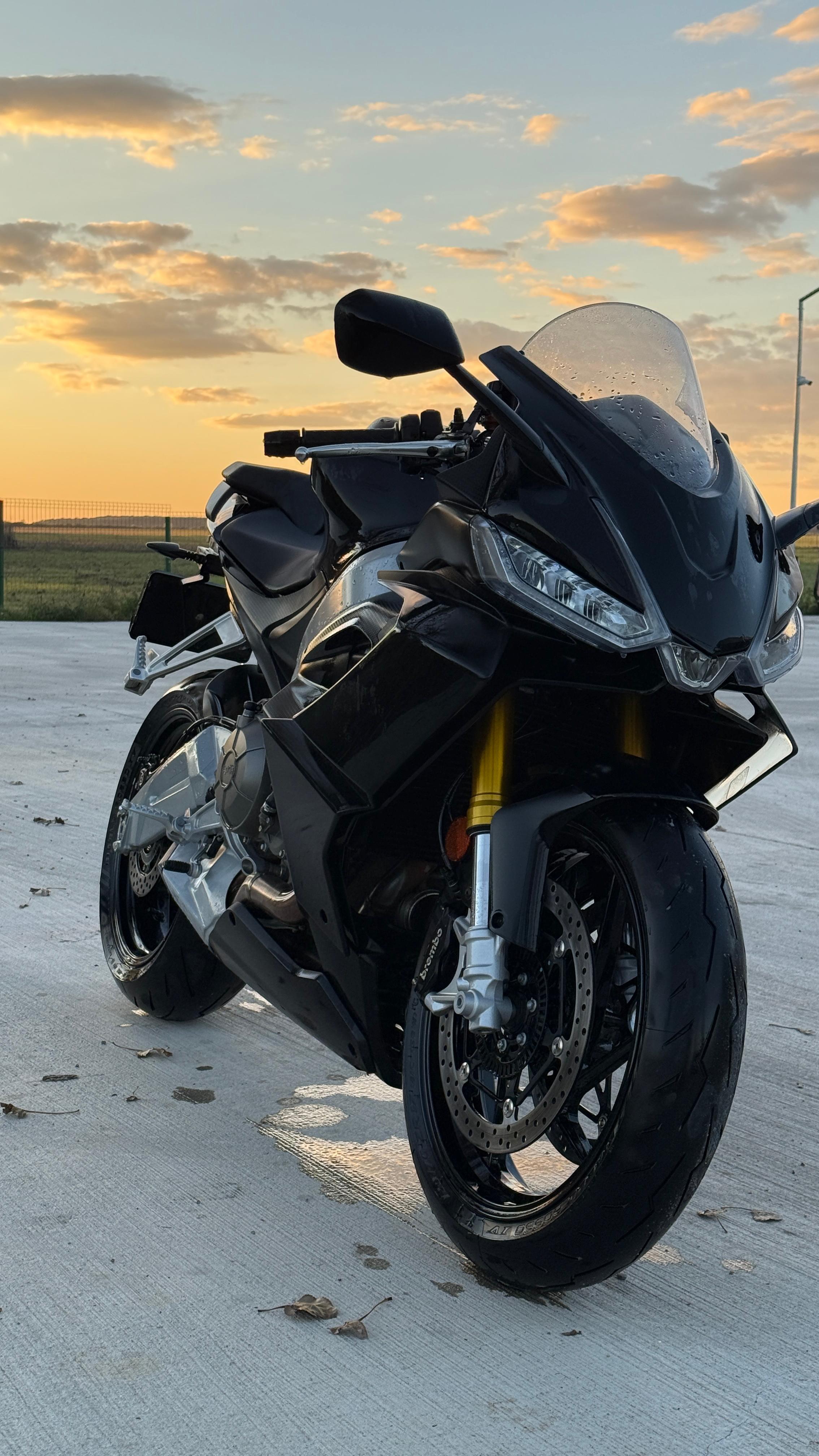 Aprilia RS660