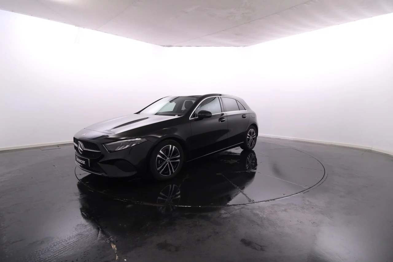 Mercedes-Benz Classe A - 200 Progressive Advanced Cx. Aut. / Vidros Escurecidos