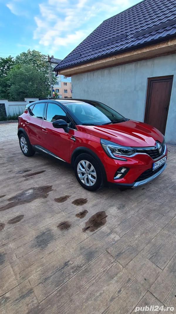 Vand Renault Captur Plug-In Hybrid 160CP garanție producător