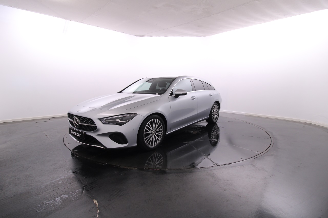 Mercedes-Benz Classe CLA - 180 d Shooting Brake Progressive Advanced Cx. Aut. / Vidros Escurecidos