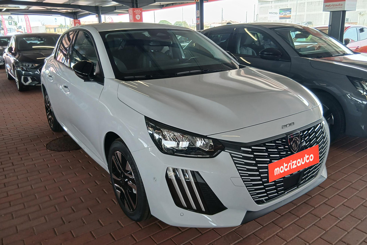 Peugeot 208