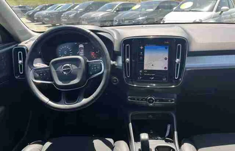 VOLVO - XC40 - XC40 2.0 D3 Momentum Plus Geartronic
