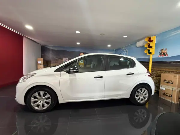 Peugeot 208 2014 1.0 VTi Access