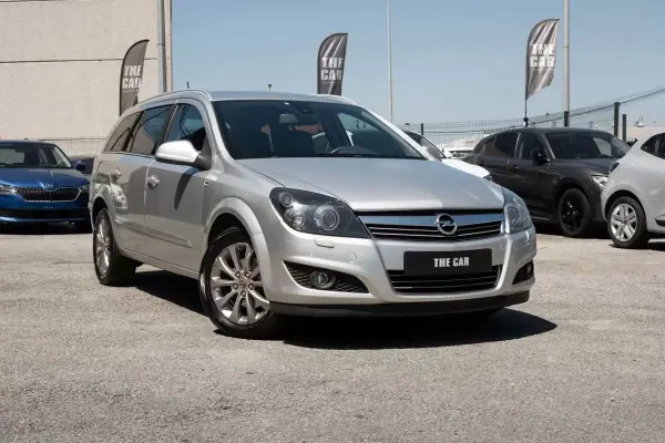 Opel Astra Caravan 2011 1.7 CDTi Cosmo Plus ecoFlex