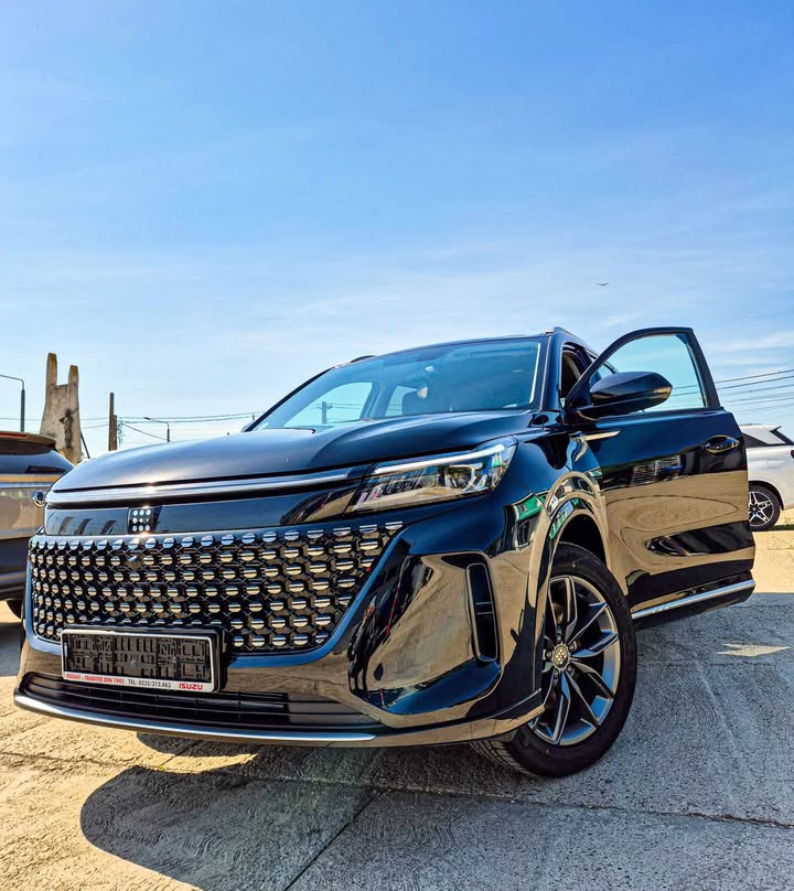 SUVCars DFSK E5 2025