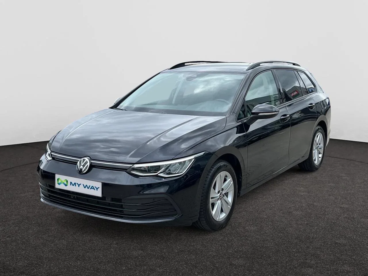 VOLKSWAGEN Golf VIII SW 110PK*CARPLAY*GPS*CAMERA*SENSOREN*FULL LED