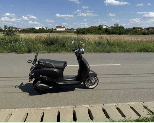 Am de vânzare SCUTER. 500 EUR