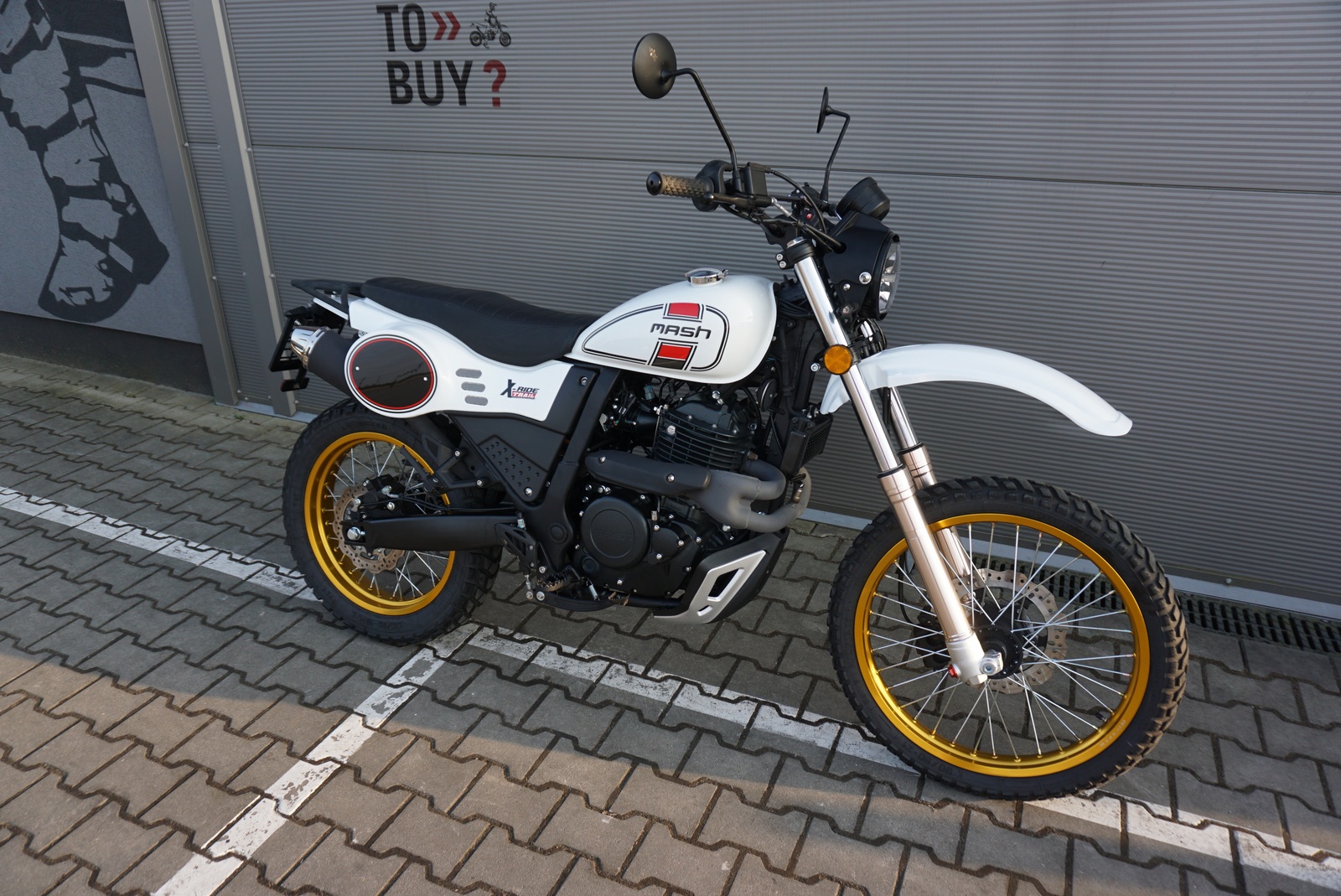 MASH X-Ride 650 ABS