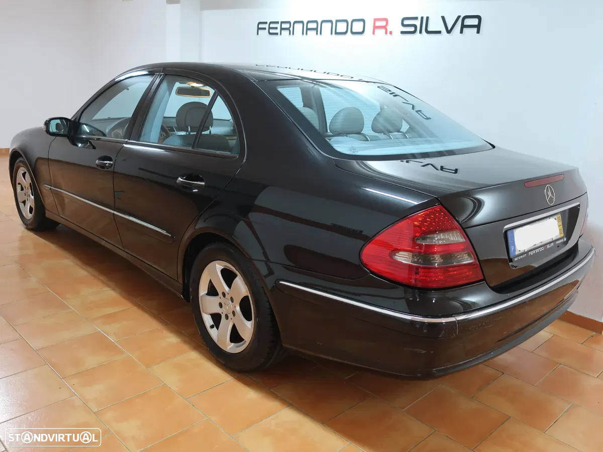 Mercedes-Benz E 220 CDI Auto Avantgarde