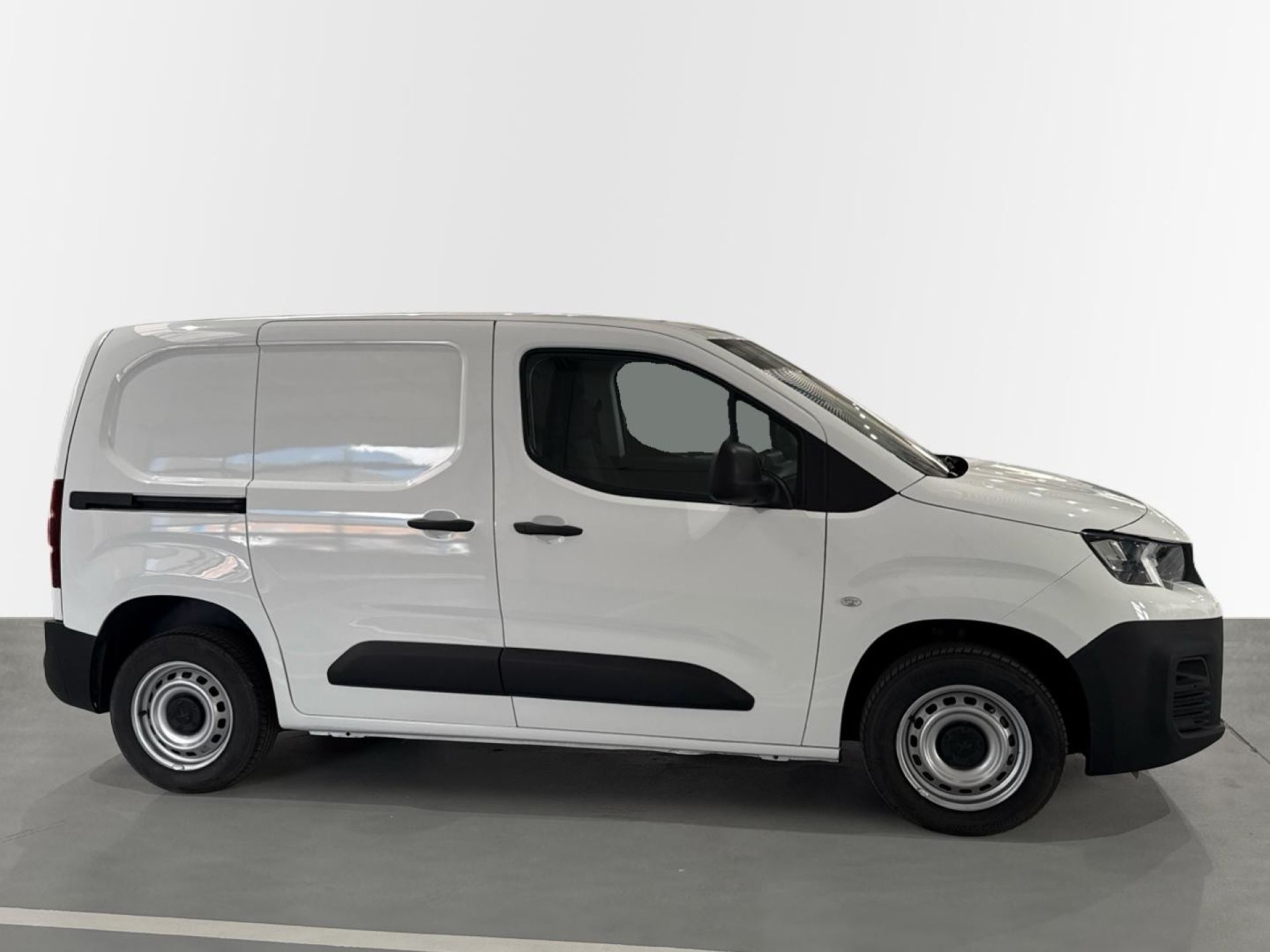 Peugeot Partner Pro Standard 600kg BlueHDi 73kW