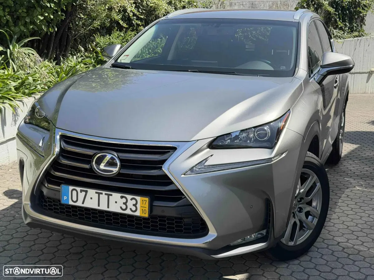 Lexus NX 300h Executive+