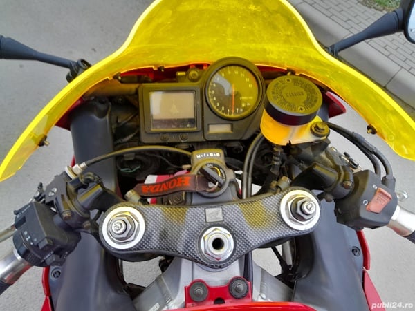Honda CBR Fireblade 929 RR an 2001 acte la zi