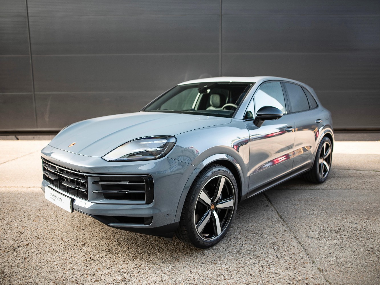 E-Hybrid 346 kW (470 CV)
