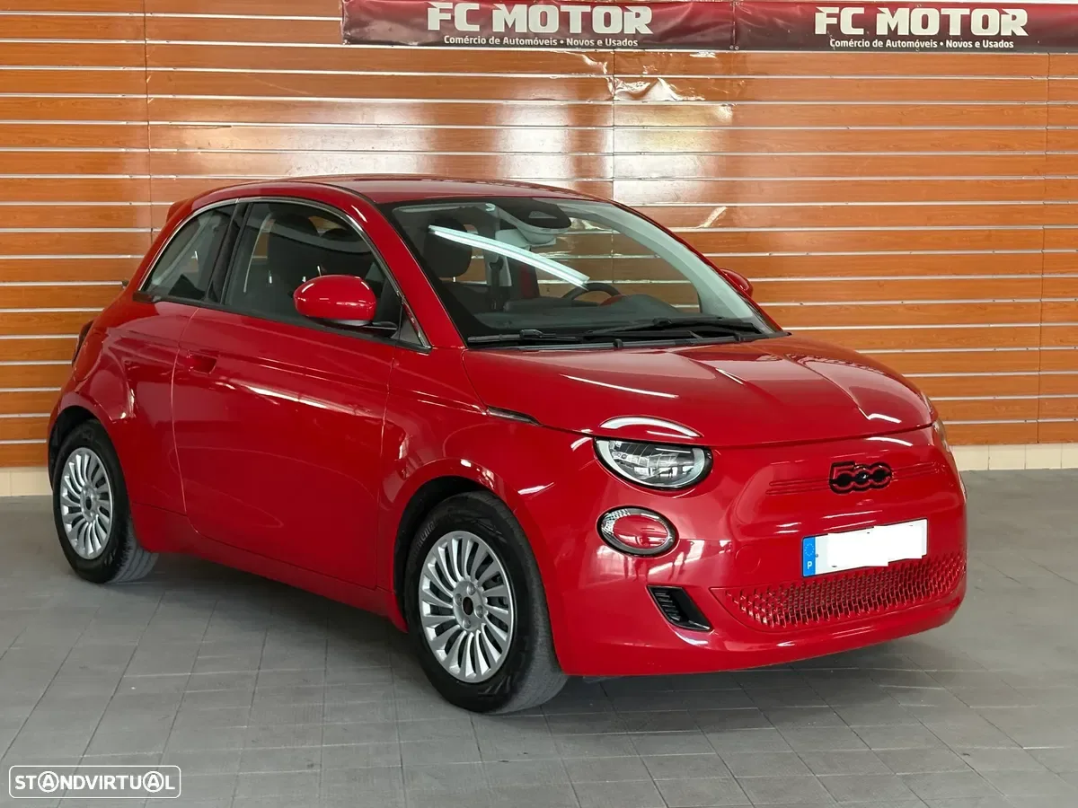 Fiat 500e (RED)