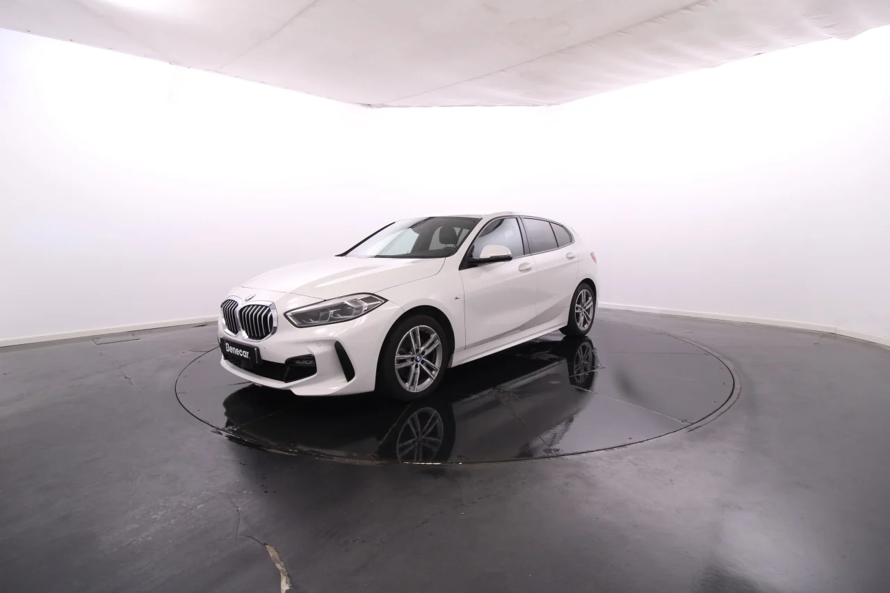 BMW Serie 1 - 116 d Pack M Cx. Aut. / Vidros Escurecidos