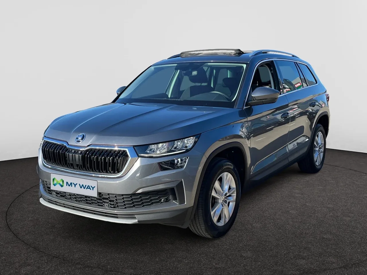 SKODA Kodiaq 7 ZITPL.*AUTOMAAT*150PK*PANODAK*TREKHAAK*GPS*CARPLAY*CAMERA