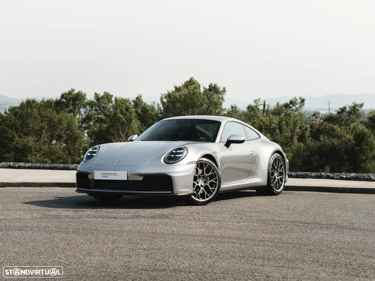 Porsche 911 (992) Carrera