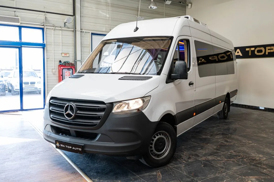 Mercedes-Benz Sprinter Long Custom 2023