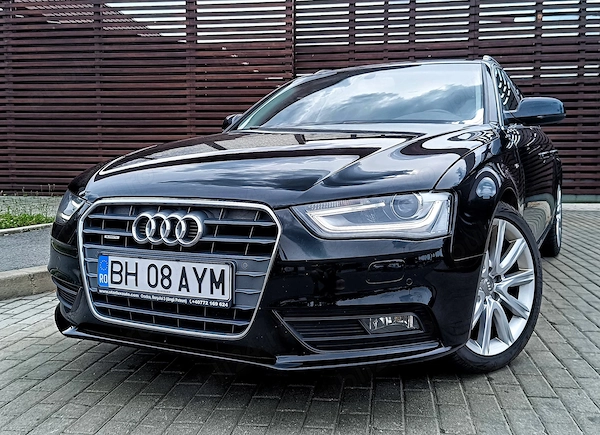 Audi A4 B8 quatro 2.0TDI S Line