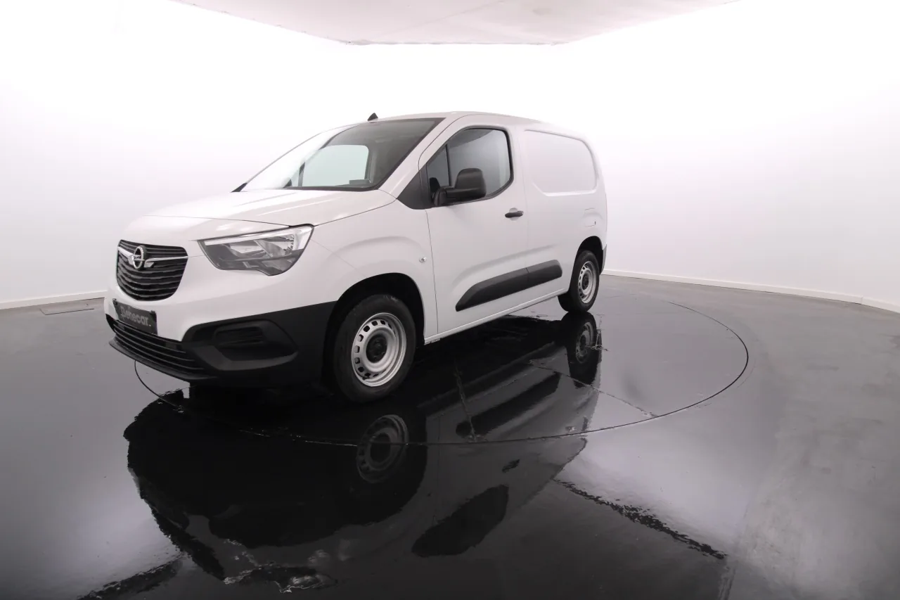 Opel Combo Cargo L1H1 E15DT MT6 100cv 3Lug.