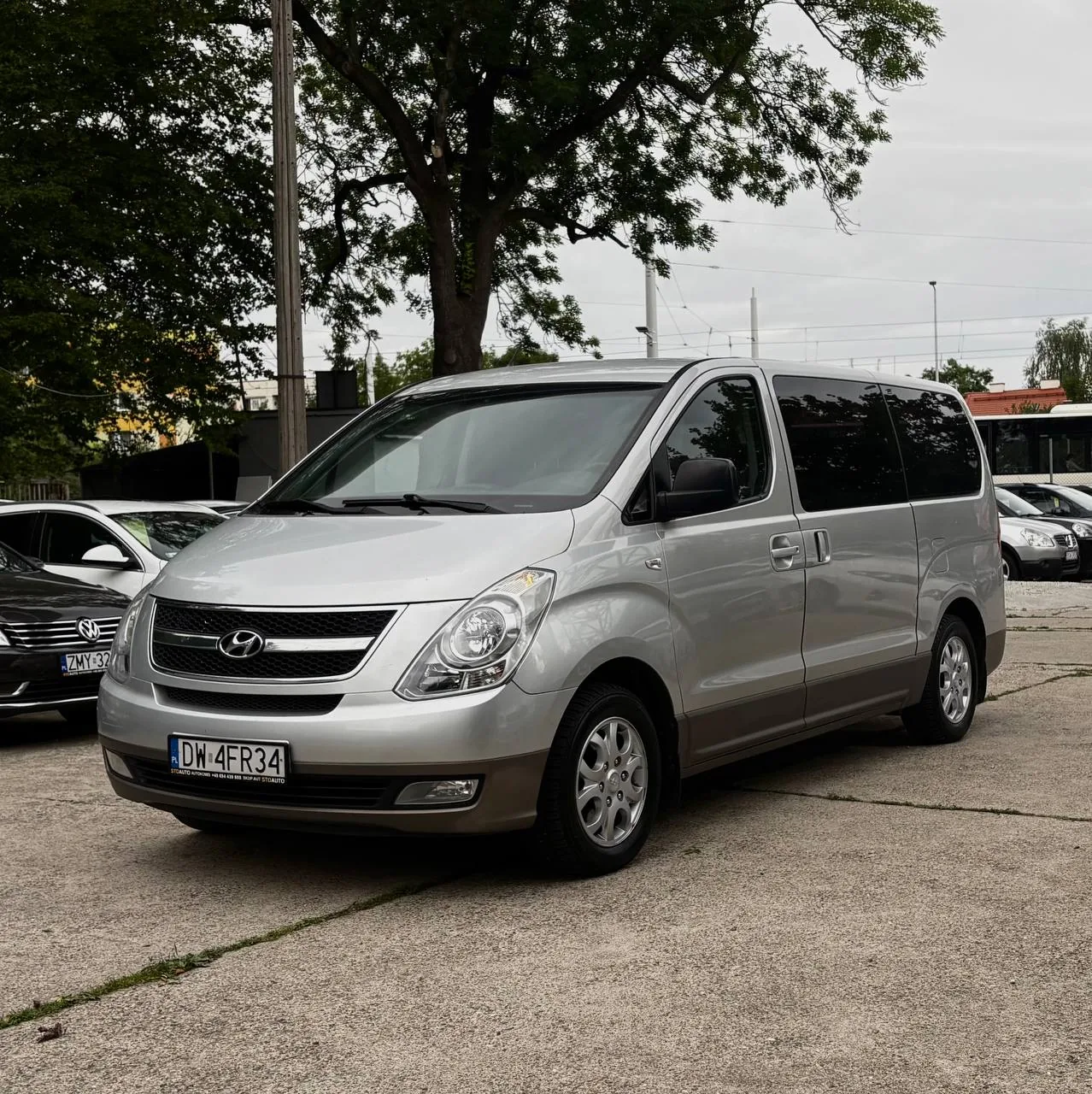 Hyundai H-1 II
