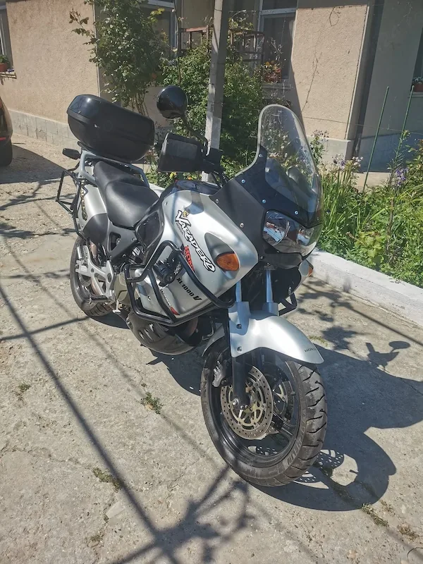 Vând motocicletă Honda Varadero