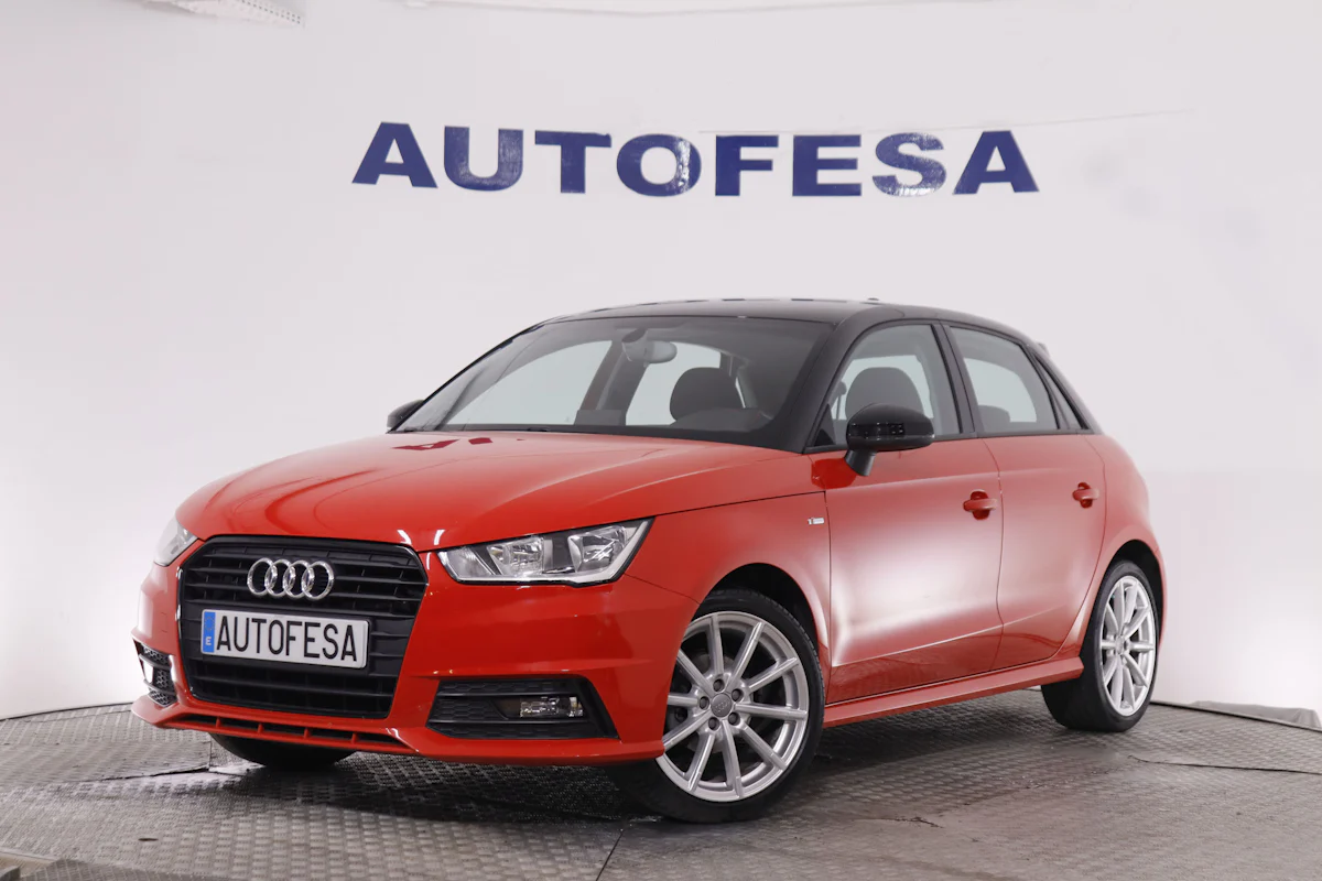 Audi A1 SPORTABACK 1.4 TDI SLINE 90CV 5P # PARKTRONIC,BOLA REMOLQUE
